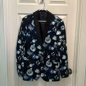 Men’s sport coat. Worn once. Like New